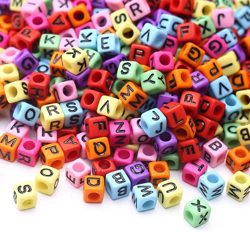 Vista 11 de 7 * 7mm Cuentas de Letras Cuadradas de Acrílico Blanco y Negro Cuentas de Letras de Cubo Blanco Letras Negras A-Z Cuentas Plásticas Sueltas