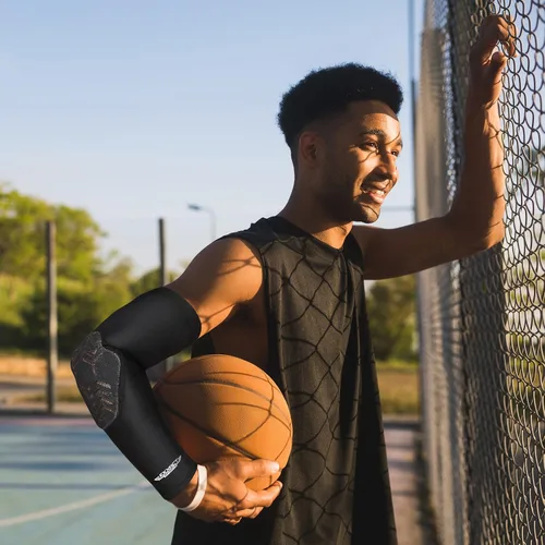Vista 5 de Exxact Sports Codera de compresión para brazo, manga acolchada para codo para hombres, coderas de voleibol (1 par)