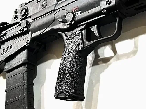 Vista 7 de Handleitgrips Cinta de agarre para pistola compatible con Springfield Armory Hellion, cinta de agarre de pistola de goma texturizada negra, fácil