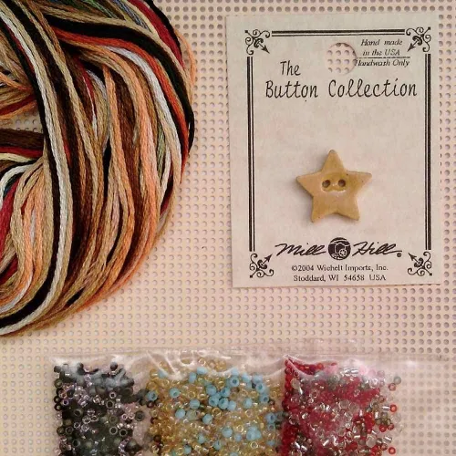 Vista 4 de On The Range - Kit de punto de cruz con cuentas Mill Hill Buttons & Beads 2007 Spring MH147106