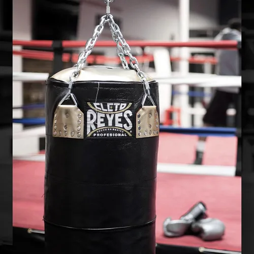 Vista 8 de Cleto Reyes Saco de boxeo extra pesado para adultos, equipo de entrenamiento de boxeo, MMA, kickboxing, Muay Thai, cuero, negro