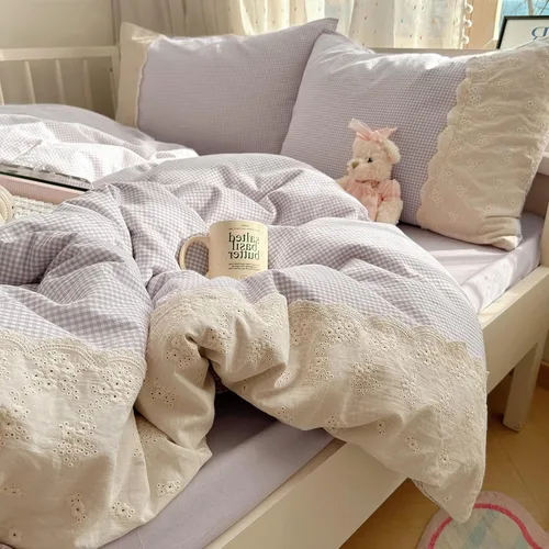 Vista 52 de VM VOUGEMARKET Juego de edredón de encaje tamaño Twin XL, edredón a cuadros azul con patrón Gingham con 2 fundas de almohada románticas de encaje