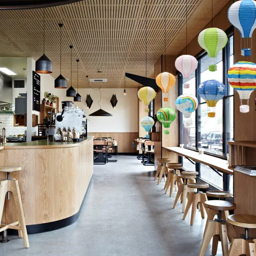 Vista 4 de Linternas de papel colgantes con globo aerostático, reutilizables, chinas, japonesas, para fiesta, decoración de boda, cumpleaños, aniversario