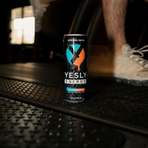 Vista 7 de Yesly Bebida energética, Tropical Punch, bebida energética espumosa con sabor natural con electrolitos, magnesio, potasio, vitamina C, B6 y B12