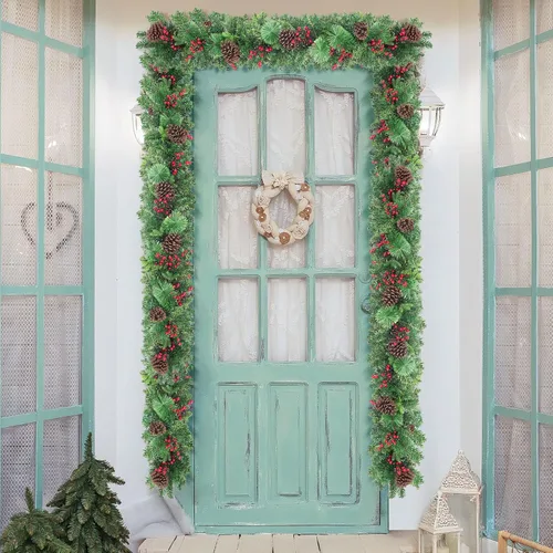 Vista 5 de LAVEVE Guirnalda de Navidad preiluminada de 9 pies, funciona con pilas, guirnalda de 100 luces con conos de pino y bayas rojas degradadas