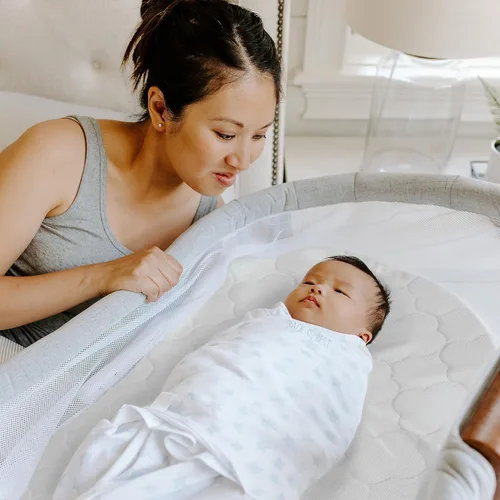 Vista 7 de HALO DreamWeave - Almohadilla BassiNest de malla transpirable, funda y núcleo 100% lavables, materiales hipoalergénicos, no tóxicos