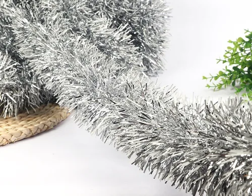 Vista 17 de YYCRAFT Guirnalda de Navidad clásica de oropel de papel de aluminio grueso de 10 yardas (30 pies), color dorado