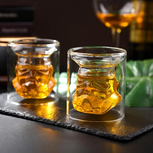 Vista 4 de Whiskey Decanter Set Creative Whiskey Carafe Decanter with 2 Glasses Clear Stormtrooper Wine Bottle Decanter for Wine Vodka Liquor Scotch Whikey