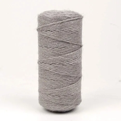Vista 3 de Cordel de yute naranja de 300 pies - Cuerda duradera de artes y manualidades para embalaje y regalos