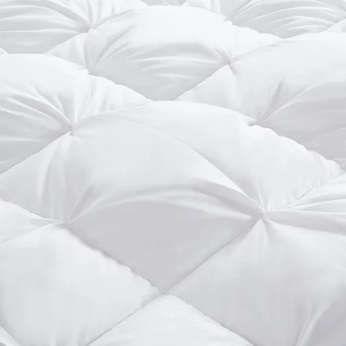 Vista 3 de HOMBYS Edredón de plumas y plumón tamaño King, relleno de edredón plisado de 106 x 90 pulgadas con funda 100% algodón resistente al plumón, edredón