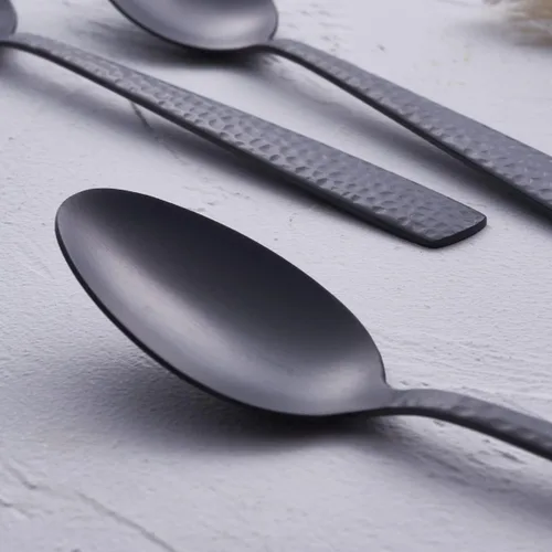 Vista 4 de Juego de 6 cucharas de postre color negro mate, 7.0 pulgadas, acero inoxidable, color negro, acabado satinado