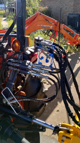 Vista 6 de Manual de la válvula desviadora de 6 puertos para tractor, 2 en 4 puertos incluyendo el soporte y los tornillos