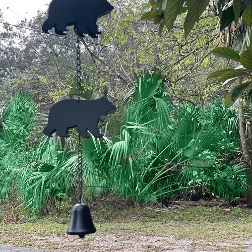 Vista 5 de Things2Die4 Black Bear - Cadena de lluvia de 75 pulgadas de largo con 8 diseños de oso 3D, campana pesada para sonido de campanilla de viento