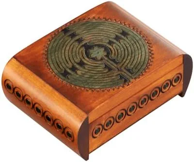 Labyrinth caja con apertura secreta hecho a mano de madera