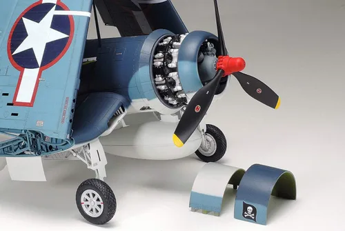 Vista 4 de Tamiya Modelos Vought F4U-1A Kit Corsair
