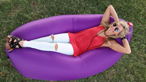 Vista 9 de Fatboy - Tumbona inflable con bolsa de transporte, Lamzac, la versión original. 1 Sofá inflable para uso en interiores o exteriores. Silla de aire