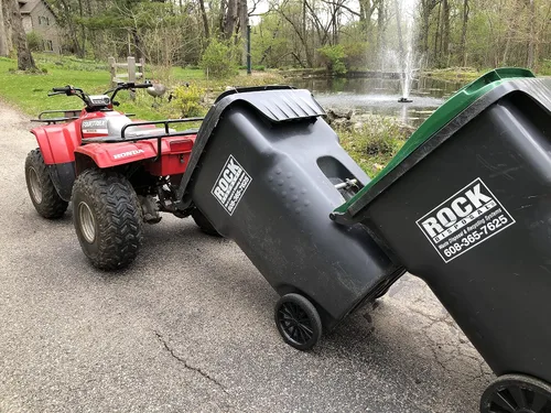 Vista 2 de Gancho de basura montado en bola de una sola lata hecho en Estados Unidos con acoplador de lata. Garbage Commander