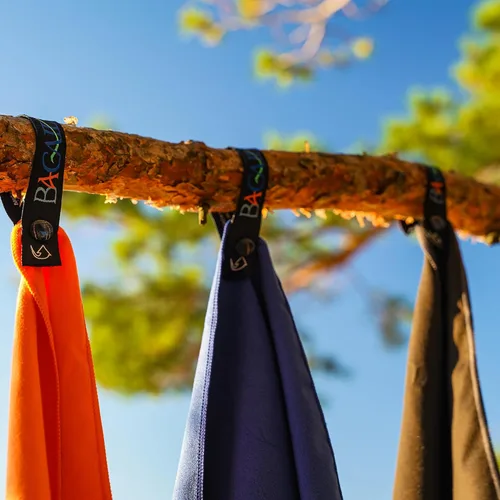 Vista 8 de BAGAIL - Toalla de camping con funda de EVA, toalla de viaje de microfibra compacta y ultrasuave, toalla de viaje súper absorbente y ligera