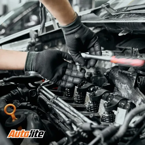 Vista 5 de Autolite Iridium XP - Bujías de repuesto para automóviles, XP3924 (paquete de 4)