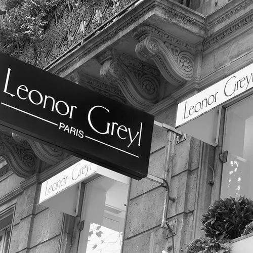 Vista 7 de Leonor Greyl Champú de miel voluminizante suave - Champú Au Miel 96% de ingredientes naturales, miel de lavanda, extractos de rosa francesa que