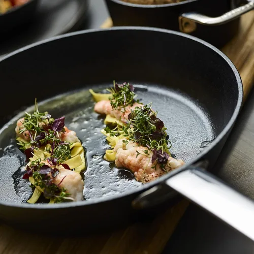 Vista 8 de Scanpan Stratanium+ - Juego de sartenes antiadherentes de acero inoxidable de 9.5 y 11 pulgadas con tapas, Maitre D', fabricado en Dinamarca