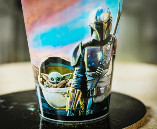 Vista 5 de Star Wars: The Mandalorian - Mini tazas de plástico de 1.5 onzas, juego de 4 vasos de whisky, vasos de whisky, vasos de bar para el hogar