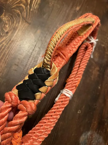 Vista 6 de Cuerda de becerro de poliéster rojo - 9x7 mano derecha 5/8" x 5/8" suave - EPT Bull Ropes Riding Rope 10