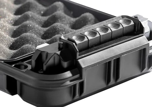 Vista 4 de Streamlight 59000 SpeedLocker Contenedor de almacenamiento portátil personal con cerradura con combinaciones de bloqueo seleccionables por