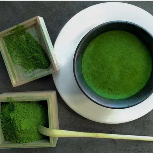 Vista 2 de Uji Matcha - Polvo de matcha - Polvo de té verde matcha japonés tradicional de la más alta calidad, 7.05 oz
