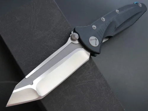 Vista 3 de Eafengrow EF55 Cuchillo de Bolsillo Plegable Mango G10 Hoja de Acero D2 Navaja Herramienta EDC Cuchillo para Trabajo Camping con Clip (Negro)