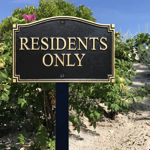 Vista 4 de SmartSign Placa de jardín con texto en inglés "Residents Only" – Letrero de aluminio duradero de 5.75 x 9.5 pulgadas para propiedad privada