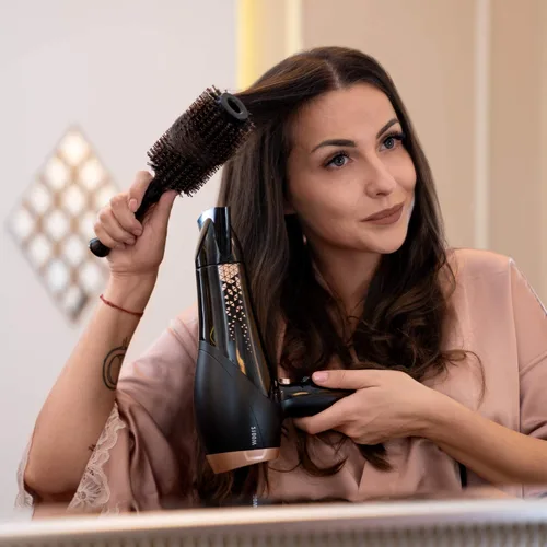 Vista 9 de Belula Añade brillo, textura y volumen de cerdas de jabalí cepillo redondo de 2.7 pulgadas para secado con secado, restaura el brillo y el cuerpo.