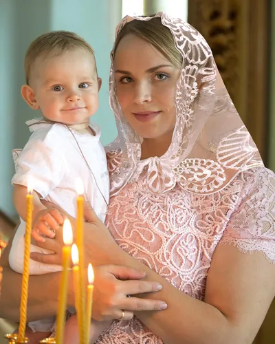 Vista 3 de Bozidol Velo de encaje católico español Virgen María bordado iglesia Mantilla capilla bufanda de oración con pinzas para el cabello