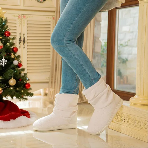 Vista 2 de Botas para estar por casa LongBay para mujer, de tejido de felpilla, bonitas botas de casa con espuma viscoelástica y forro polar