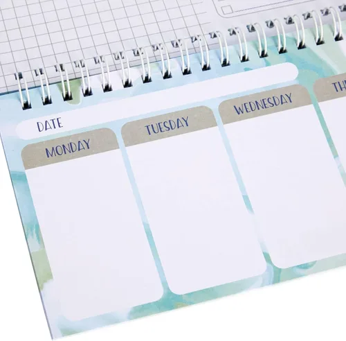 Vista 8 de Paper Junkie Undated Weekly Planner - 11.7 x 4.1 In, Green, Spiral Bound, 52 Undated Sheets - Calendar & To Do List Notepad - Desk Planner for