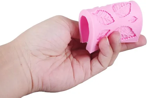 Vista 3 de 3 moldes de hojas pequeñas 3D de silicona para pasta de azúcar, chocolate, fondant, mantequilla, resina, arcilla polimérica, cera, jabón, proyectos