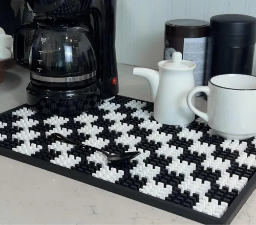 Vista 18 de Alfombrillas de bar para encimera con marco blanco, alfombrilla de café de silicona premium de 18x12 pulgadas, protector de almohadilla resistente