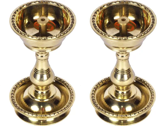 Vista 3 de Moderno centro de regalo de metal puro latón pesado Udupi Nanda Diya (no-2, juego de 2)