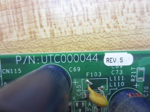 Vista 2 de Yaskawa Placa de circuito UTC000044