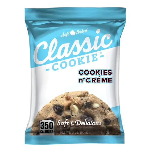 Vista 5 de Galletas Classic Cookie suaves horneadas con relleno de crema y galleta, hechas con chips de crema blanca Hershey's® Premier, 2 cajas, 16 galletas