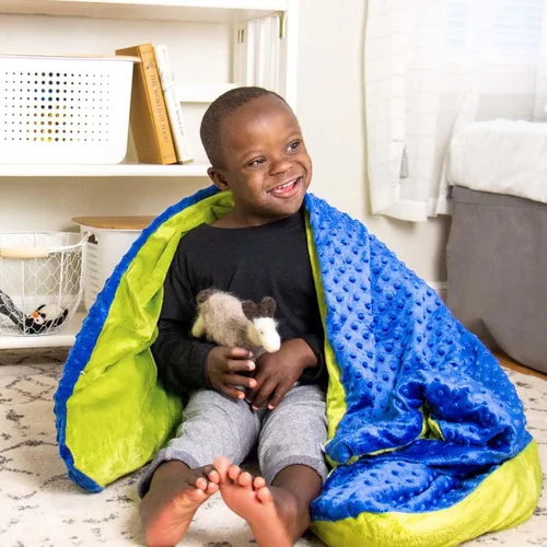 Vista 8 de Harkla Manta con peso para niños - Manta con peso de bambú refrescante de 5 libras para niños - Funda de minky lavable y con cuentas de cristal