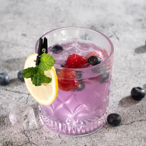 Vista 4 de Restaurantware Pinzas negras de 1.2 pulgadas, 50 mini pinzas para la ropa, desechables, resistentes, clips de madera de bambú negro, grado