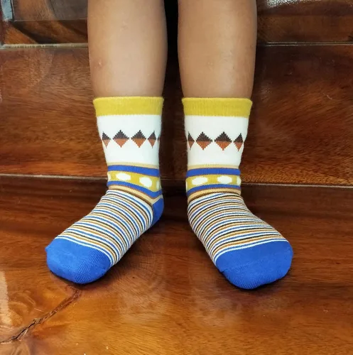 Vista 3 de RATIVE RB-7112 Calcetines antideslizantes antideslizantes con agarres para bebés y niños pequeños