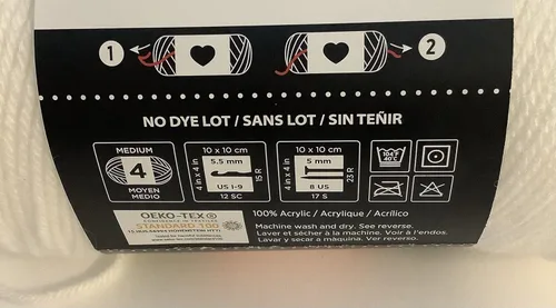 Vista 3 de Hilo Red Heart Super Saver (blanco E300-0311). 7 onzas364 yardas cada una, 2 bolas. Juego de 2