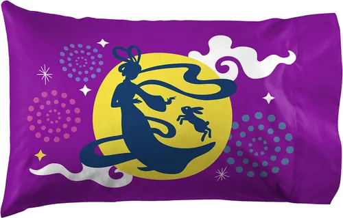 Vista 2 de Jay Franco Over The Moon Shine Bright 1 funda de almohada reversible individual – Ropa de cama infantil súper suave de doble cara