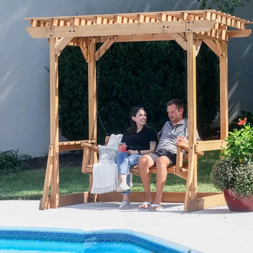 Vista 7 de Backyard Discovery Callahan - Pérgola Banco Oscilante de Madera de Cedro para Patio al Aire Libre de 8' x 5' con Enrejado, Asiento para Dos