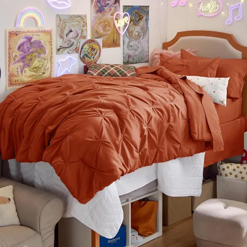 Vista 28 de Bedsure Juego de edredón tamaño King extragrande gris - Juego de ropa de cama en una bolsa de 7 piezas, juego de cama pintuck GentleSoft™ gris