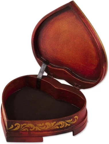 Vista 3 de NOVICA Joyero de madera en forma de corazón rojo y oro con rosas pintadas amor atemporal