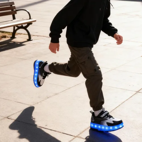 Vista 2 de Ehauuo - Zapatos de dos ruedas con luces recargables, con ruedas retráctiles, tenis unisex con LED intermitentes para Niñas Niños, Principiantes