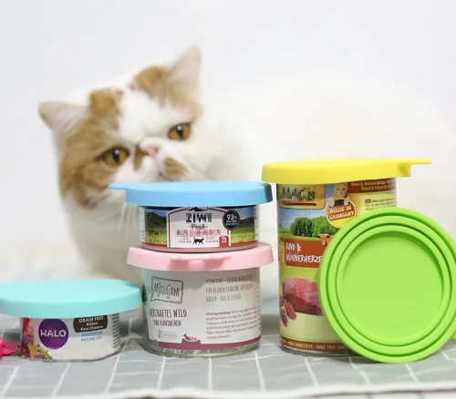 Vista 5 de Comtim - Juego de 3 tapas de silicona para latas de alimentos para perros y gatos, tamaño universal, se adapta a la mayoría de alimentos enlatados